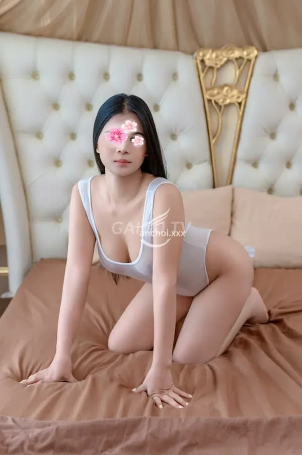 Hải Yến ngực real tròn trịa mềm mại 16