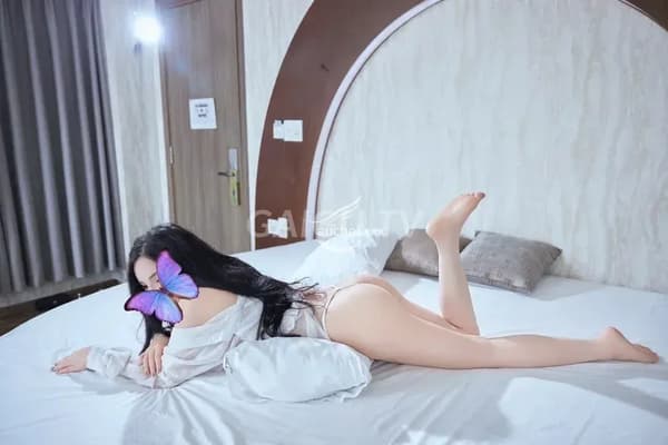 Ngọc xinh như người mẫu, phục vụ nhiệt tình hết mình 19