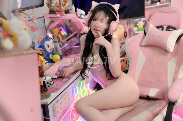 Kiều Linh 18t Quận 10 Sài Gòn 1tr 8