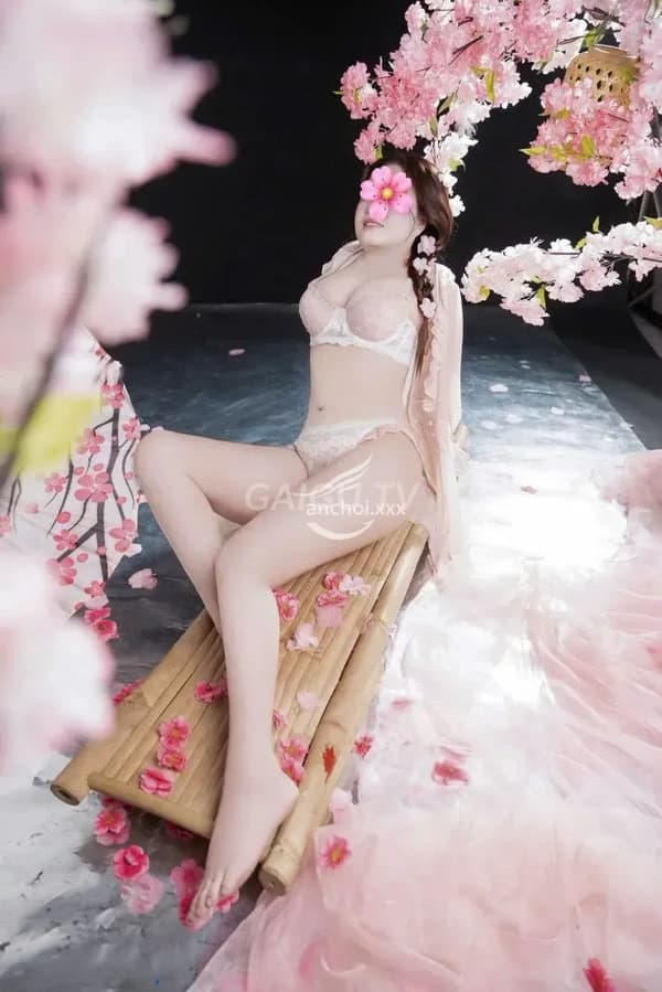 Thần nhẹ nhàng tình cảm như người yêu 10