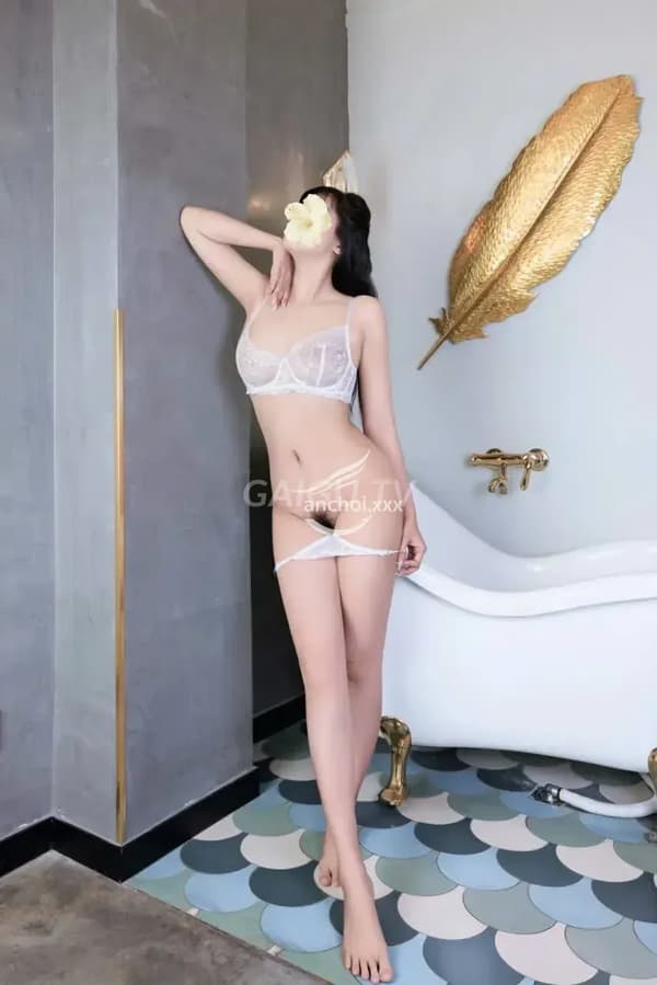 NEW LINH ĐAN DÁNG CAO, CHÂN DÀI,LÀM Quận 7 – 400k/shot 3