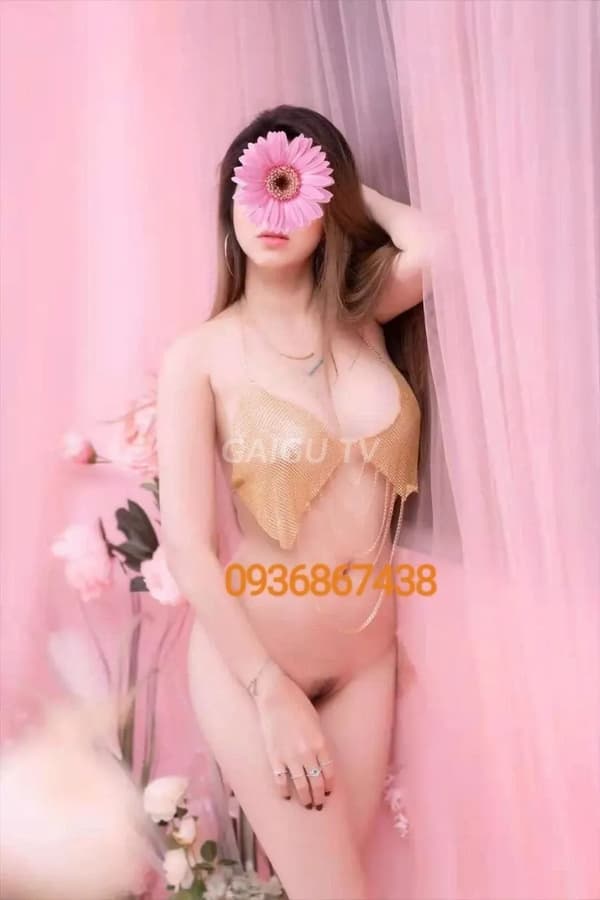 Phương Vy nhẹ nhàng chiều khách 4