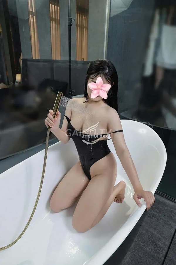 Xinh gợi tình dáng chuẩn chân dài chiều khách nhiệt tình Thanh Trà 3