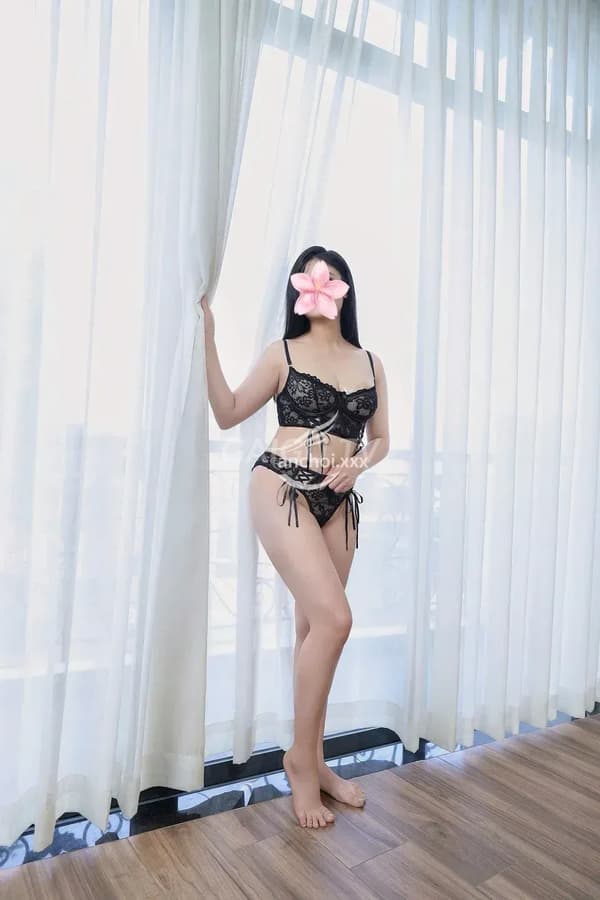 Xinh gợi tình dáng chuẩn chân dài chiều khách nhiệt tình Thanh Trà 19
