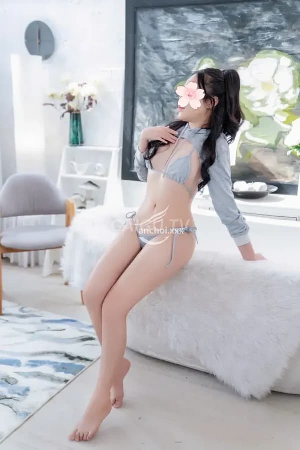 THÙY LINH Cô bé đáng yêu cá tính, môi Sơn Trà – 400k/shot 2