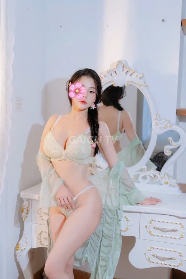 Thanh Thanh xinh cute ngực to phục vụ nhiệt tình 11