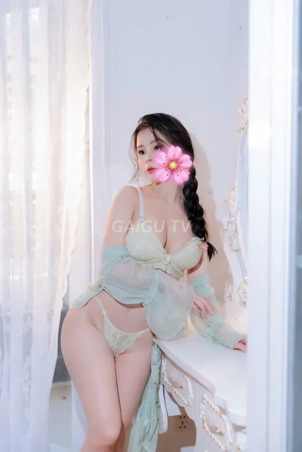 Thanh Thanh xinh cute ngực to phục vụ nhiệt tình 13