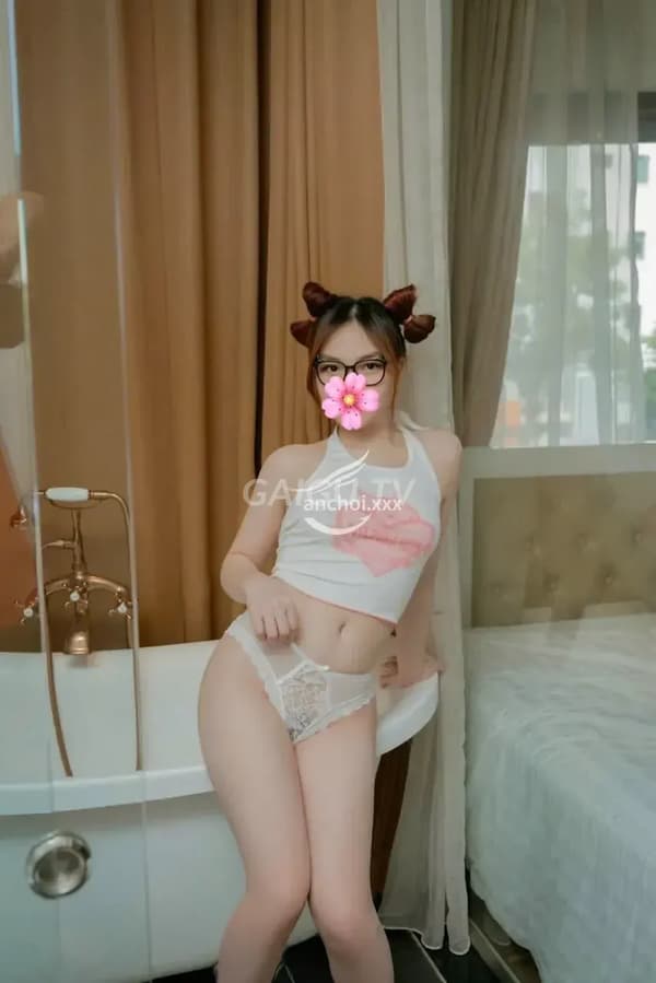Bé Bắp 2k7 Gái Đẹp Cực Xinh, Và 500k Thủ Đức – BJ · HJ · 19 tuổi 4