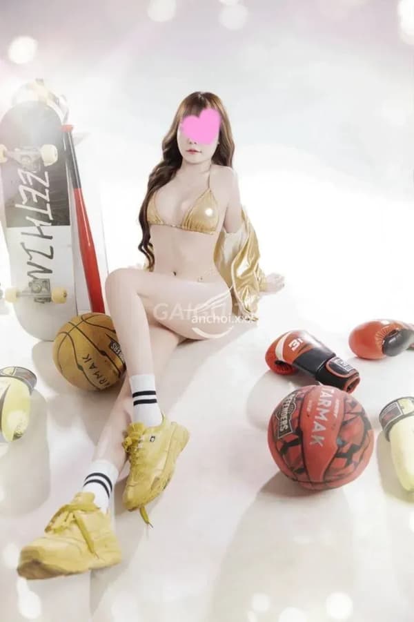 Có Clip body nóng bỏng ngực săn chắc mông cong sexy 7