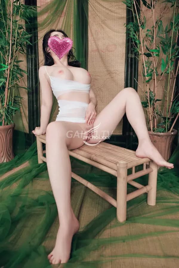 Diễm My xinh sang quý phái nét Tây Âu 16