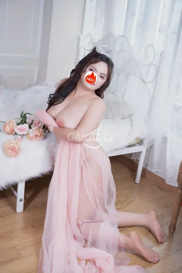 Pé Thỏ vú to body ngọt thịt nhiệt tình chiều khách 13