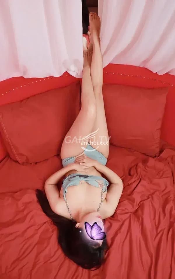 Nữ miền Bắc dáng chuẩn tóc dài nhiệt tình chiều khách LiLy LiLy 4