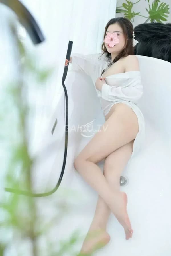 Như Nữ mông cong nảy nở chiều khách nhiệt tình 4