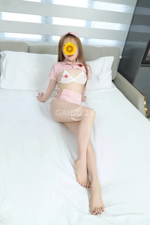 Lan Nhi nhiệt tình chiều khách nhẹ nhàng 7