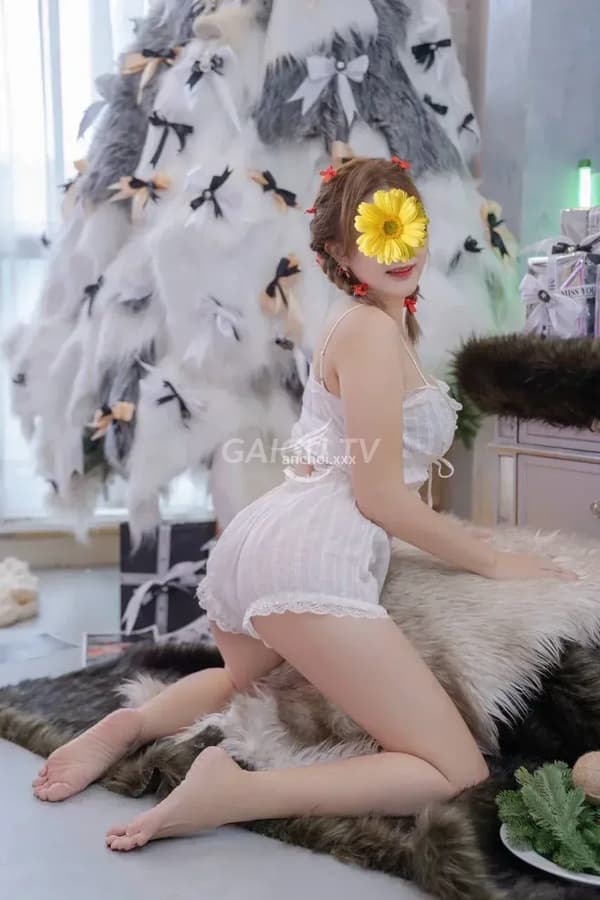 Em Có Clip da trắng body bốc lửa chiều khách cuồng nhiệt 3