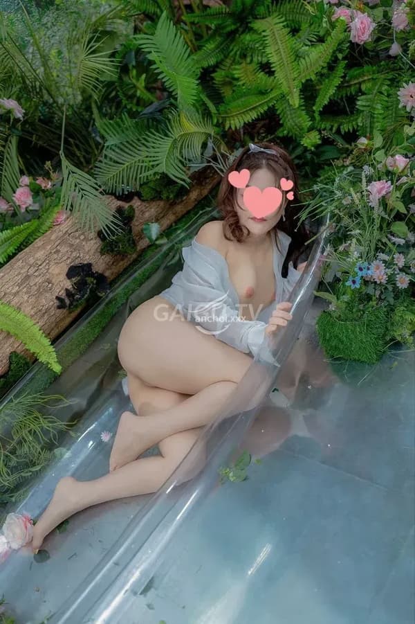 Như Quỳnh chiều khách nhẹ nhàng âu yếm 6