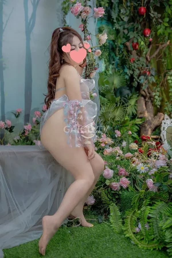 Như Quỳnh chiều khách nhẹ nhàng âu yếm 14