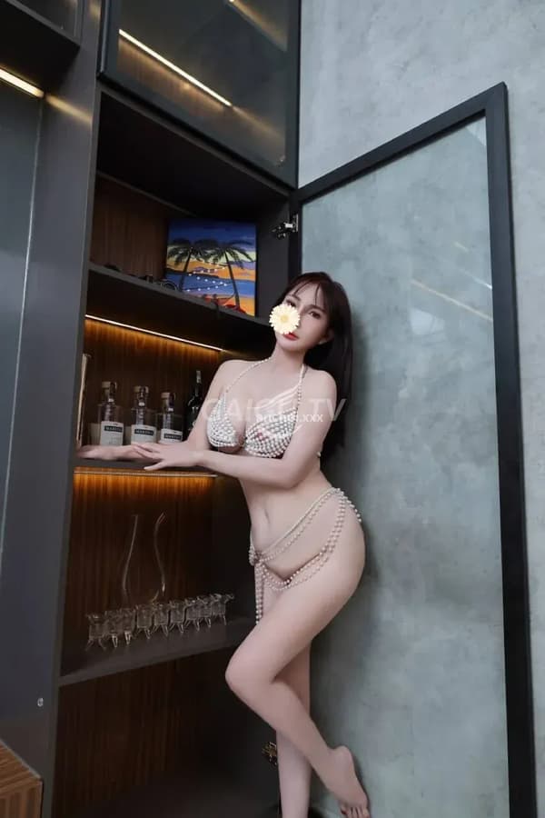 Linh Quận 10 massage 500k siêu dâm 10