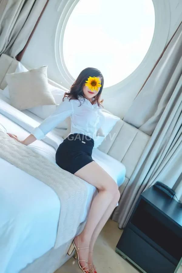 Châu Boddy nhẹ nhàng tình cảm dáng hot vú to mông cong 19