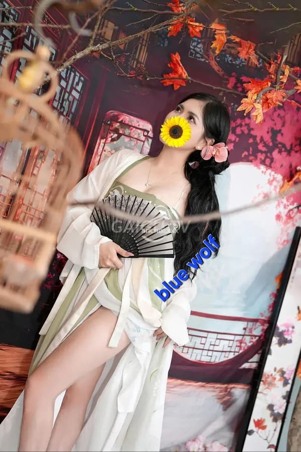Anh Thư phục vụ nhẹ nhàng hiền hậu như người yêu 4