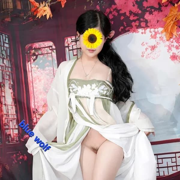 Anh Thư phục vụ nhẹ nhàng hiền hậu như người yêu 18