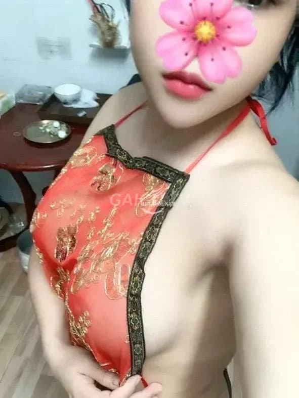 My Sói Gò Vấp 200k vú khủng doggy sướng 2