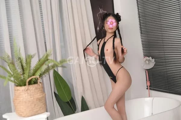 Anh Thư xinh đẹp ngực săn chắc quyến rũ 6