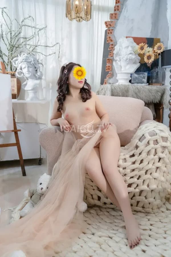 Mẫn Nhi Quận 7 - Gái 29 tuổi 400k 12
