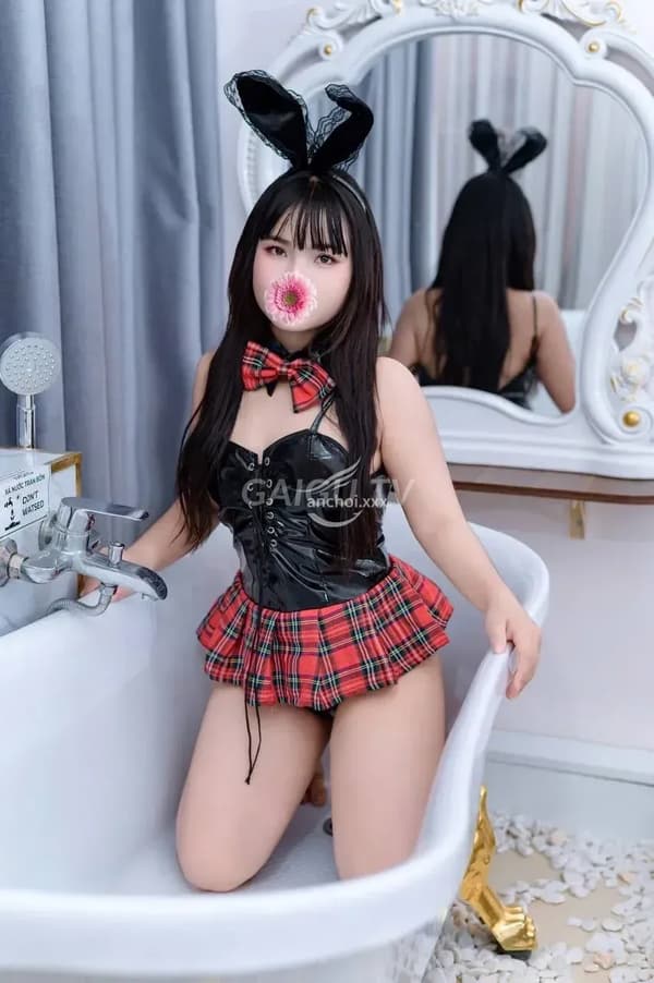 Như ý 2007 – gái gọi Ngũ Hành Sơn giá 400k, Dọn WC, Hôn môi, 19 tuổi 11