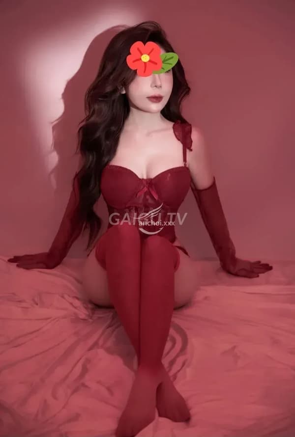 Bé Sam xinh dáng nhỏ nhẹ nhàng chiều khách hết mình 3