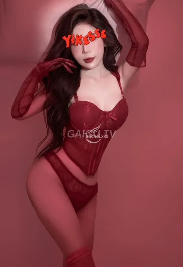 Bé Sam xinh dáng nhỏ nhẹ nhàng chiều khách hết mình 4