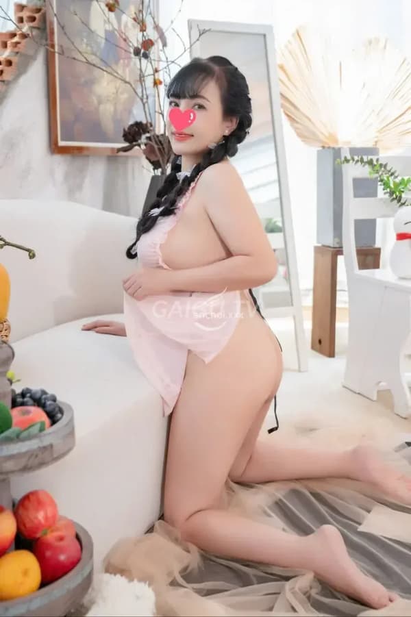 Hà Phương Quận 7 Sài Gòn 200k 7