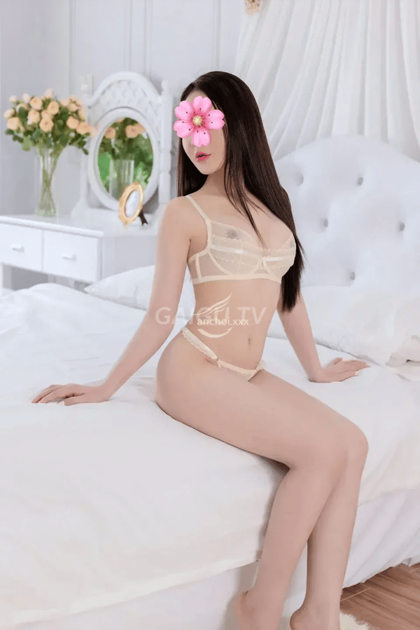 Hotgirl nhiệt tình như người yêu chiều khách hết mực 18
