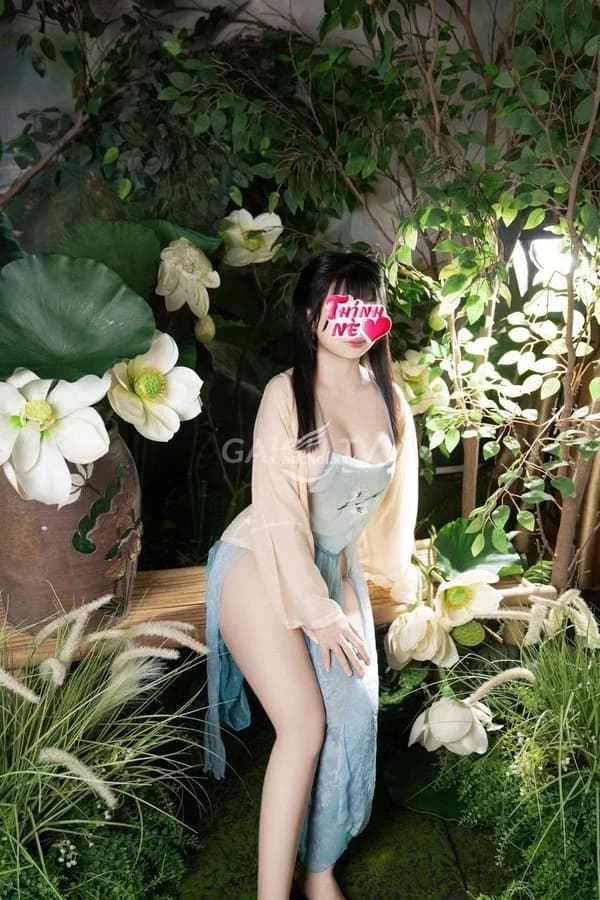 Massage Khỏe vú to mông cong chiều khách hết mình 16