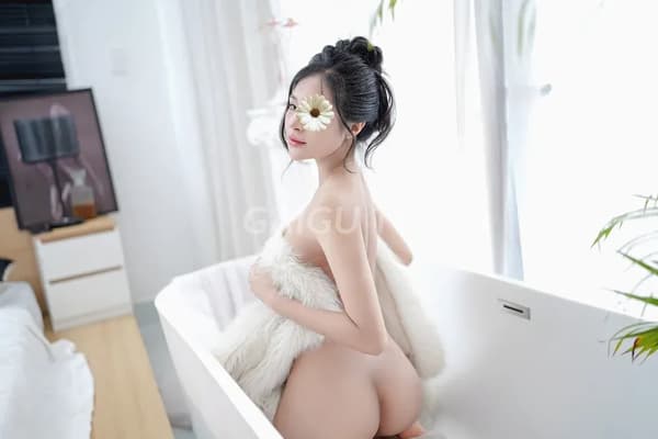 Hàng Tân Phú: QUỲNH HƯƠNG giá 600k, 1 khách đã check 2