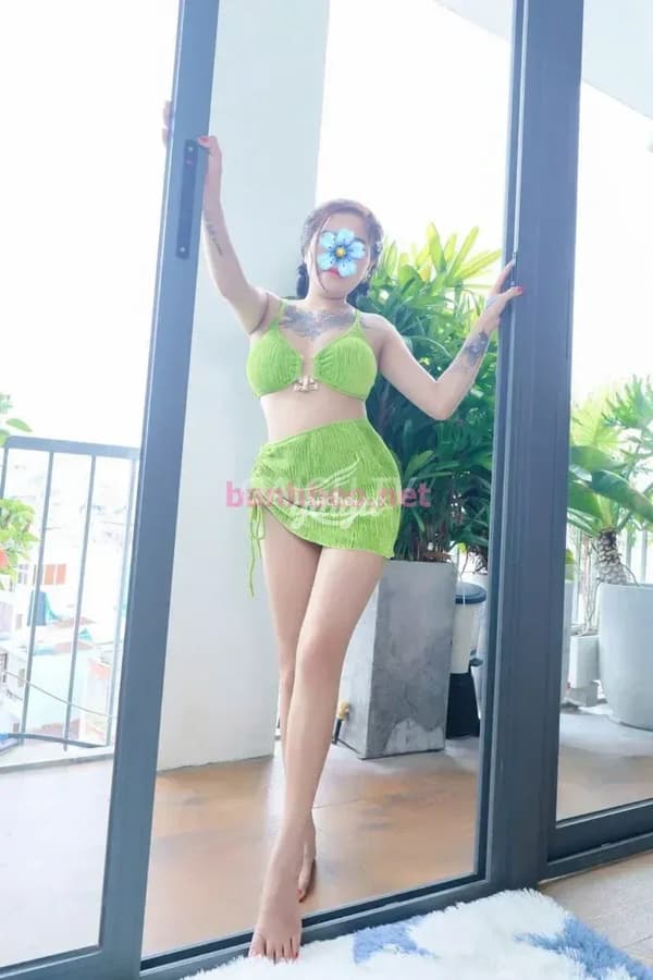 ⭐ VIP Diễm My LOLI EMO, VÚ CỰC TO CỰC 400k Biên Hòa – BJ · Hôn môi · 24 tuổi 11