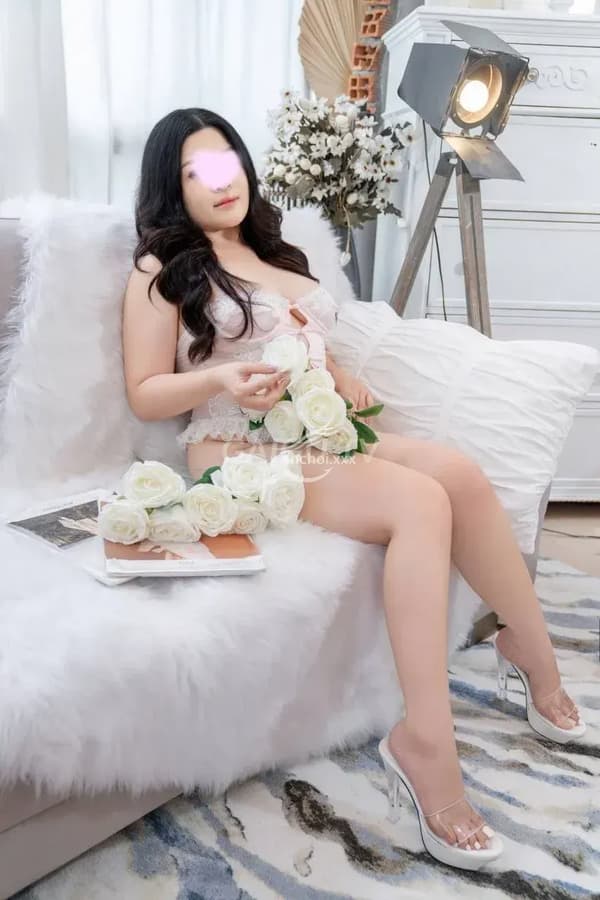 LILY CÔ EM SĂN CHẮC TÌNH CẢM NHẸ NHÀN – gái gọi Quận 8 giá 400k, BJ, Hôn vú, 29 4