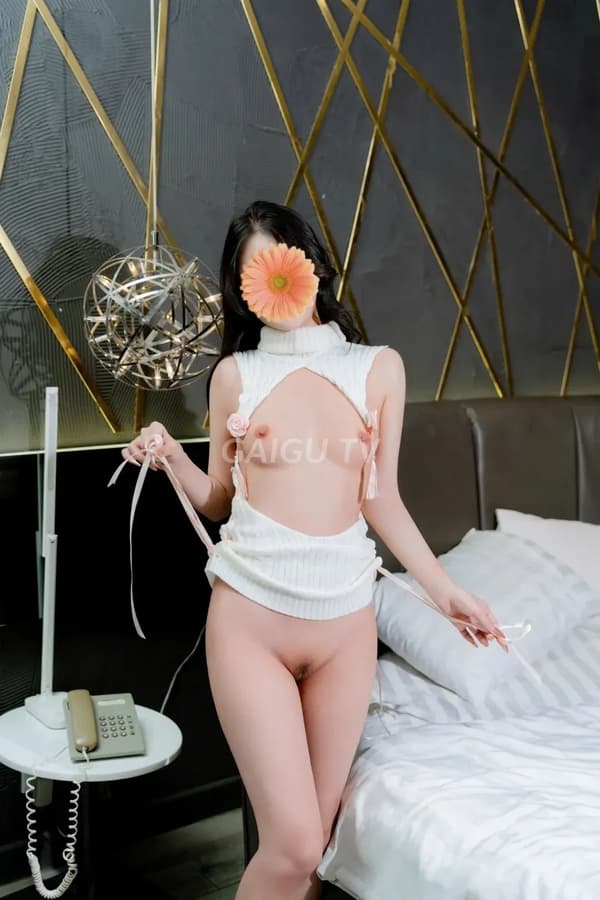 ANNA – gái gọi Thủ Dầu Một giá 700k, BJ, Hôn môi, 20 tuổi 6