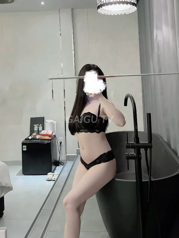 Trâm Anh Quận 10 Sài Gòn 700k ngọt ngào con nhà lành 14