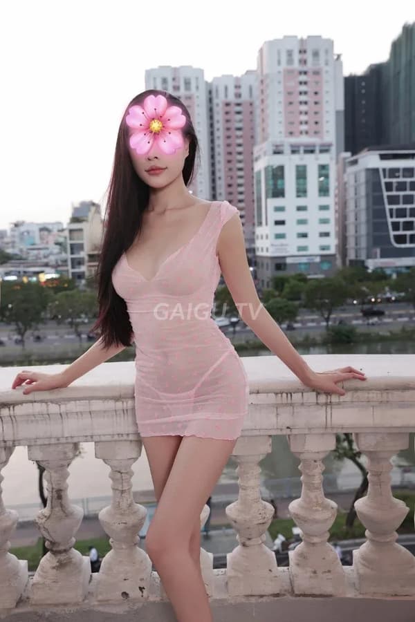 Lan Anh hot nhất hôm nay với dáng siêu mẫu non tơ nhiệt tình 9