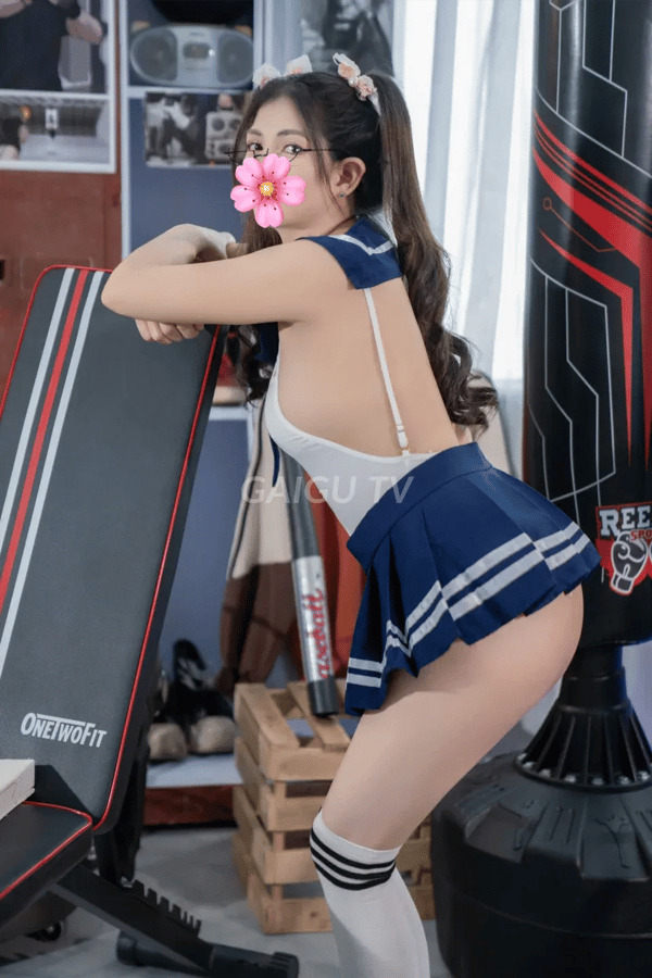Như Quỳnh nhẹ nhàng chiều khách 10
