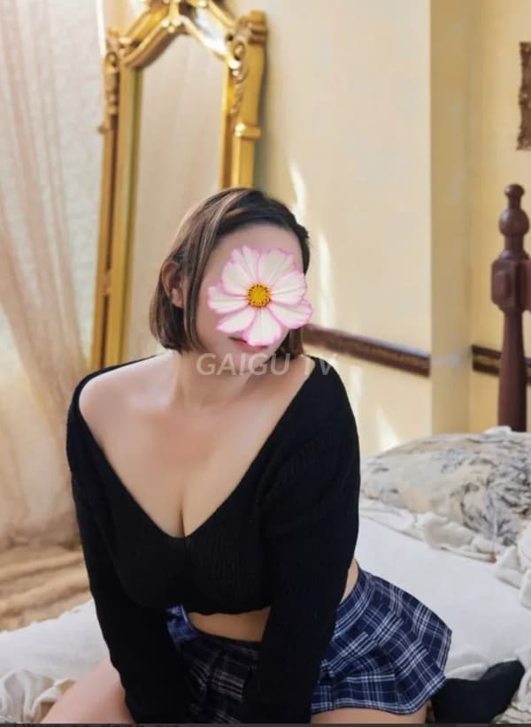 Hàng Quận 8: Thúy Vy giá 200k 13