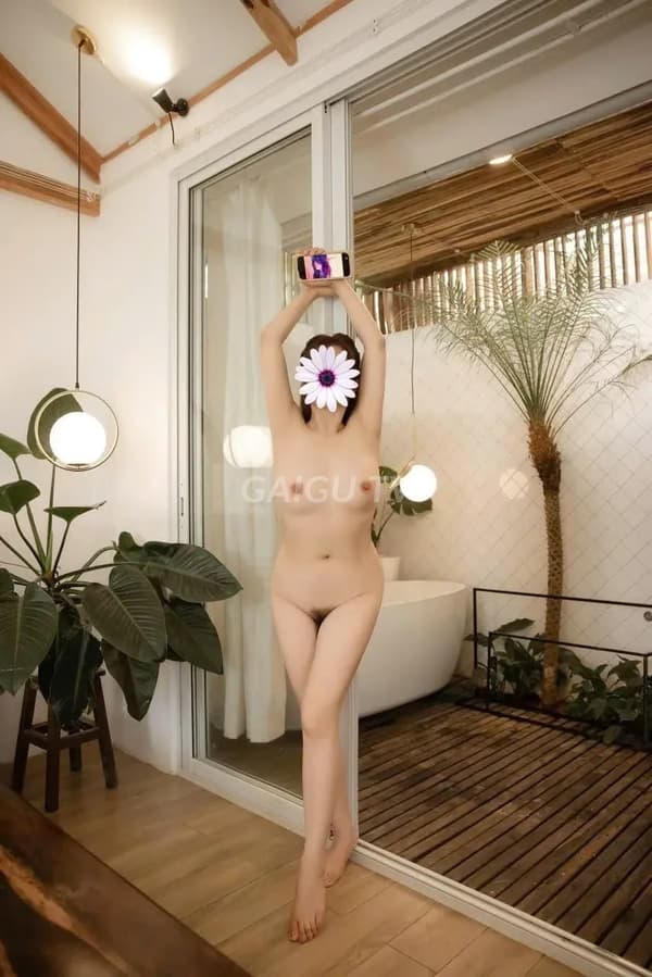 THẢO XINH XINH GÁI, DỄ THƯƠNG DỊU DÀNG, Đà Lạt – 300k/shot 10