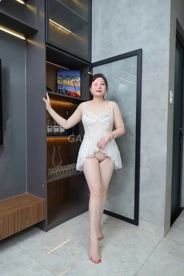 Ngọc Thảo da mịn dáng chuẩn vú tròn phục vụ nhiệt tình 14