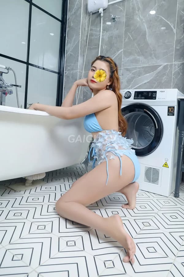 Diễm My gái miền Tây xinh xắn, phục vụ nhẹ nhàng tình cảm 12