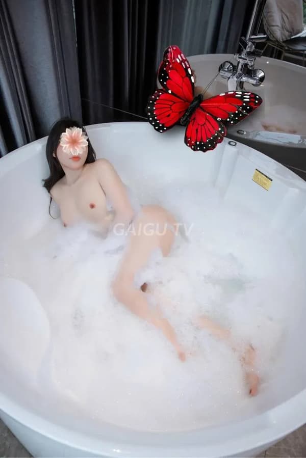 Linh Anh BODY RỰC LỬA – gái gọi Long Thành giá 400k, BJ, HJ, 28 tuổi 6