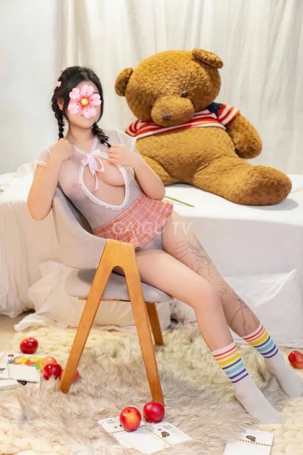 Thảo Vy xinh dễ thương nóng bỏng phục vụ nhiệt tình 12
