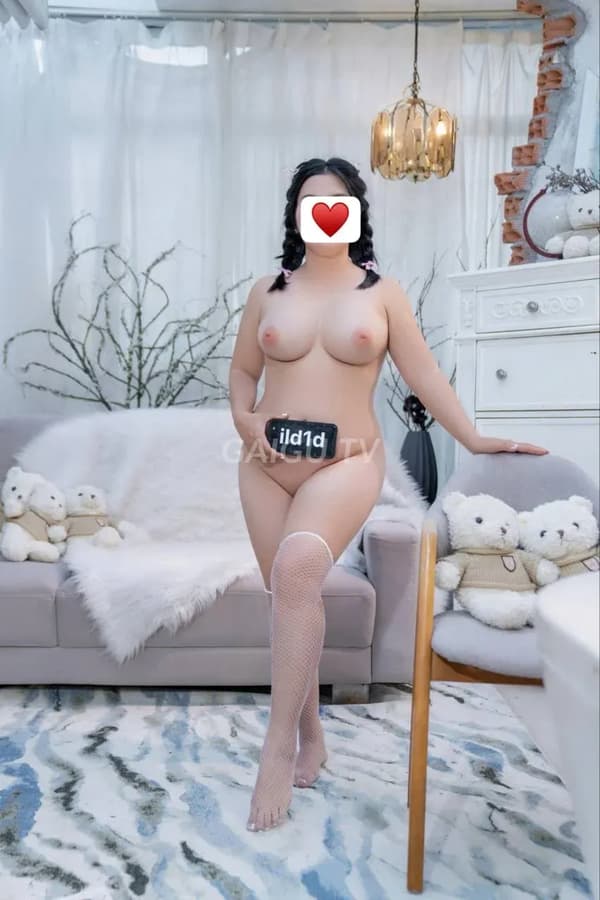 Như Như phục vụ chu đáo nhẹ nhàng như người yêu 11