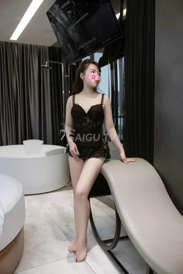 Xam phục vụ nồng nhiệt như người yêu 13