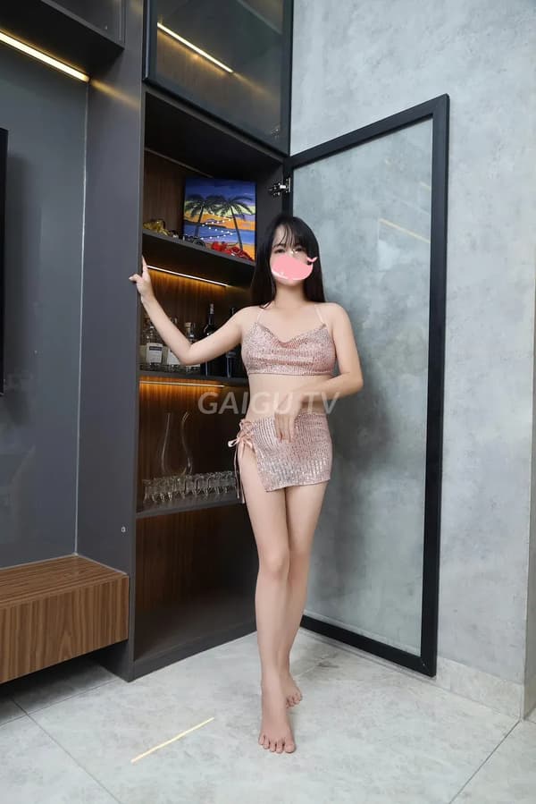 Tiểu Yến xinh mặt thân thiện vú vừa tay nhẹ nhàng chiều khách lắm 4